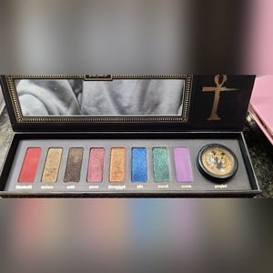 Kat Von D Serpentina LE eyeshadow palette